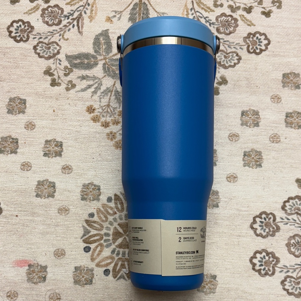Stanley Icy Blue Flip Straw Tumbler - Picture 2 of 2